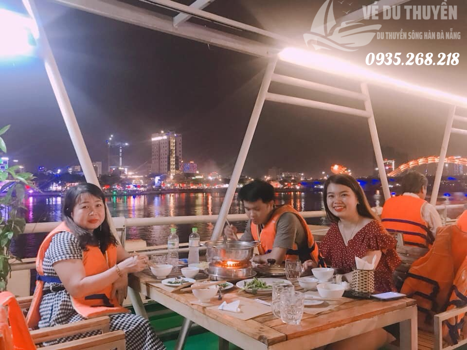 Tour ăn tối du thuyền sông Hàn
