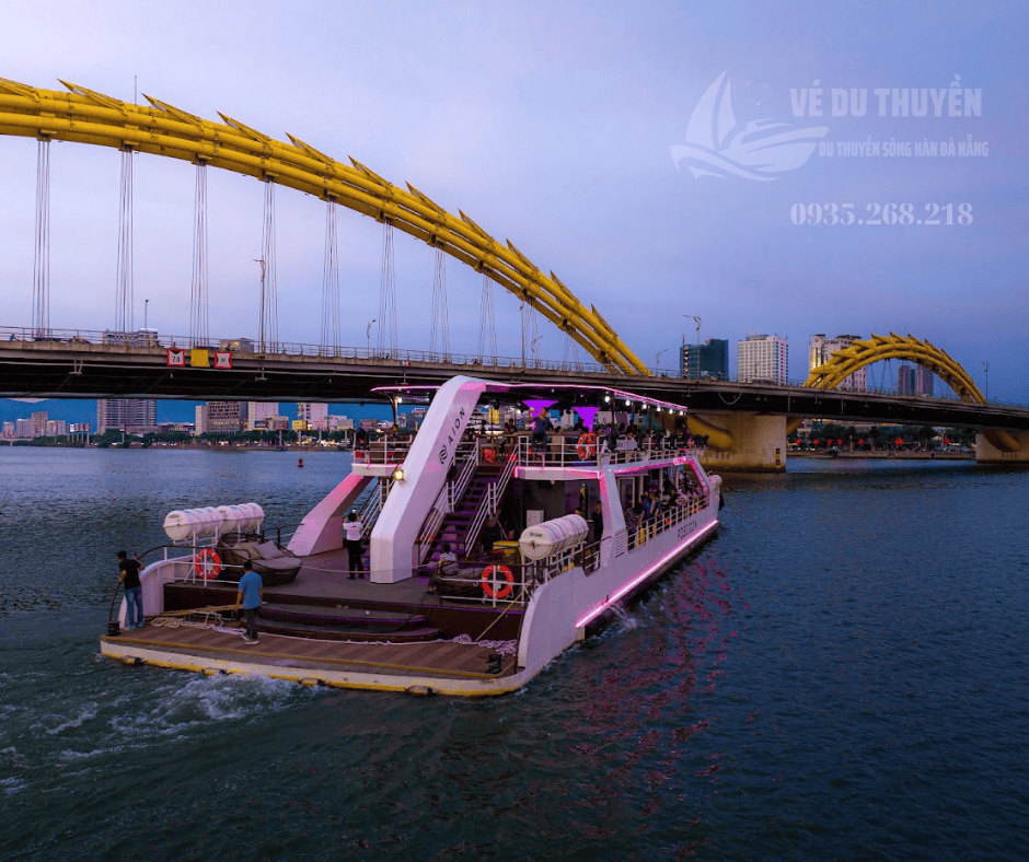 Du thuyền Poseidon Đà Nẵng