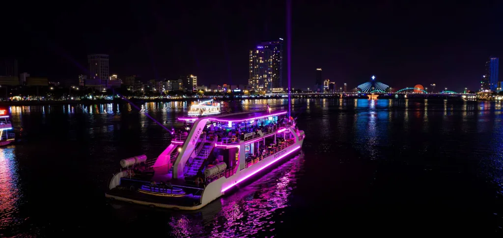 Vé tàu Poseidon Cruise Đà Nẵng