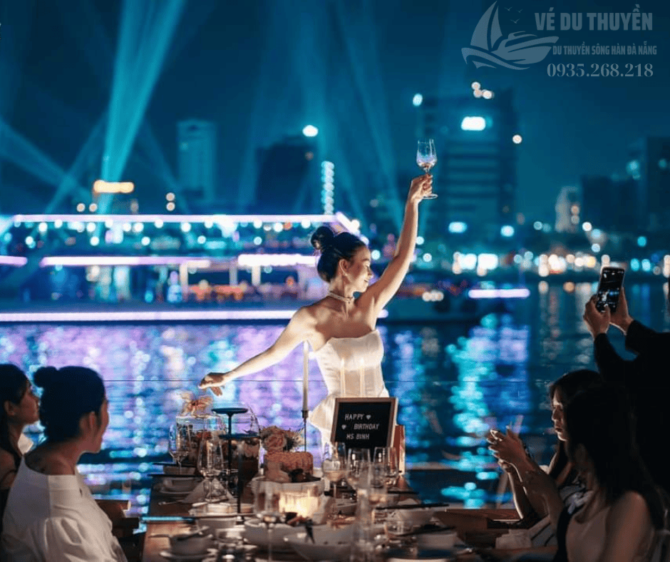 Tour du thuyền sông Hàn tết nguyên đán 2024