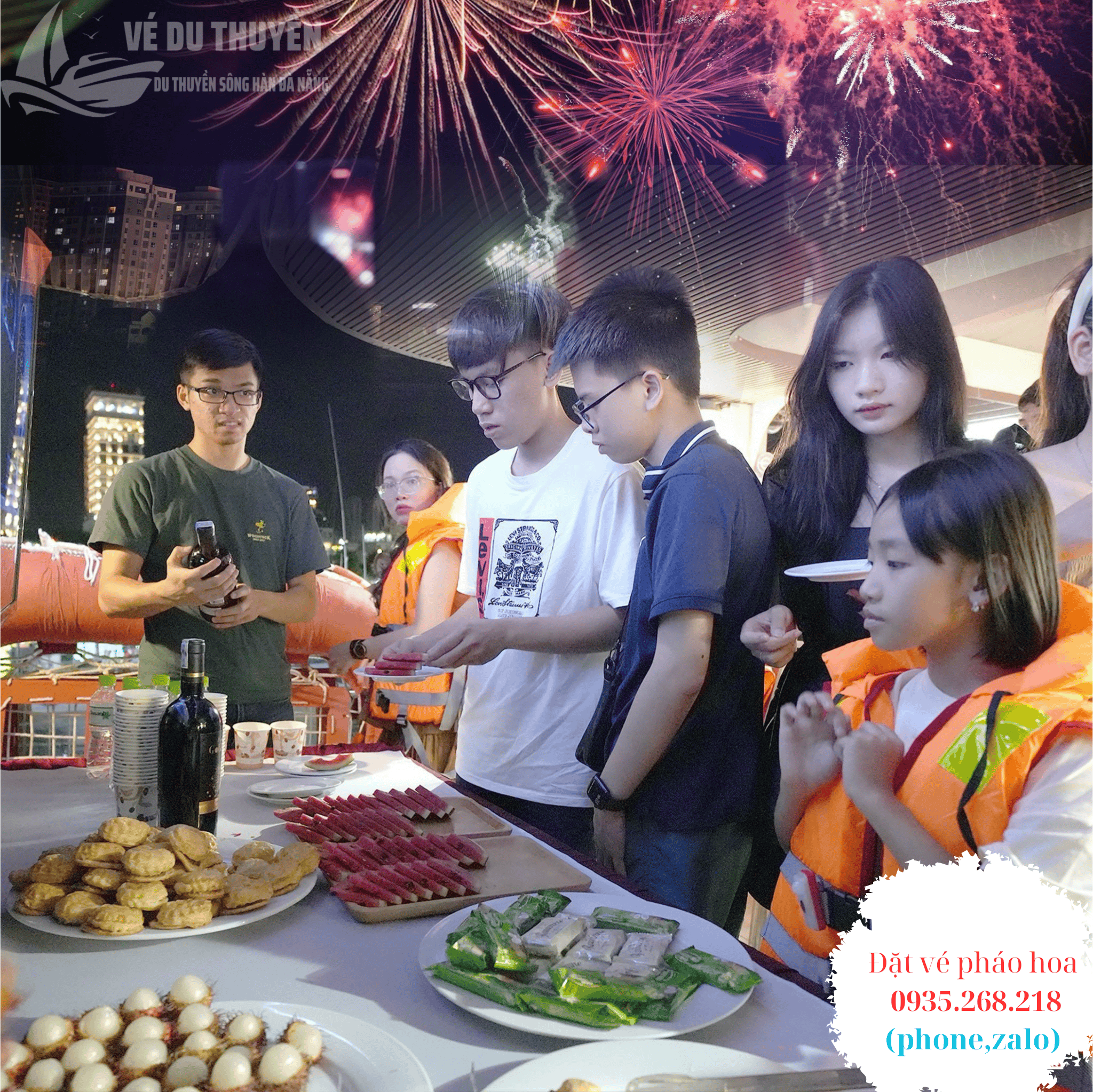Xem pháo hoa trên du thuyền sông Hàn